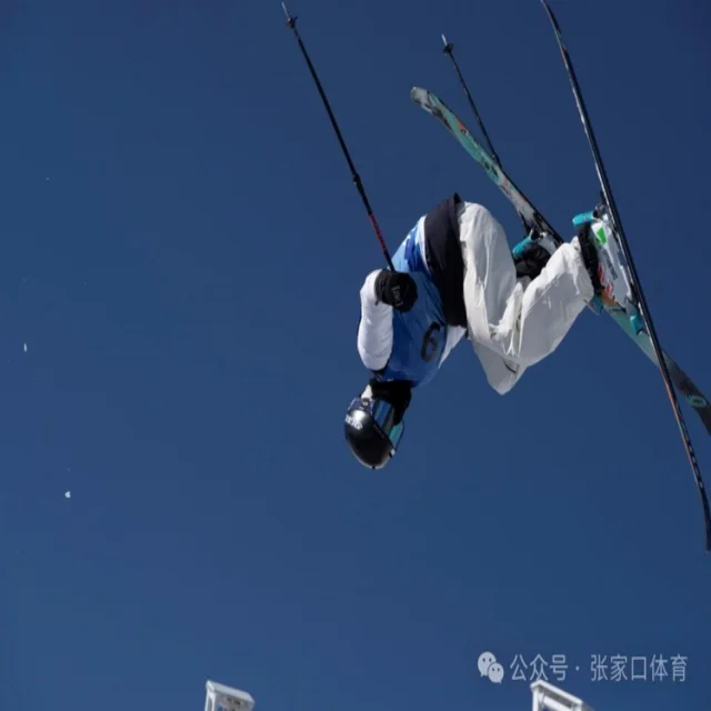巴萨逆境突围成功晋级淘汰赛